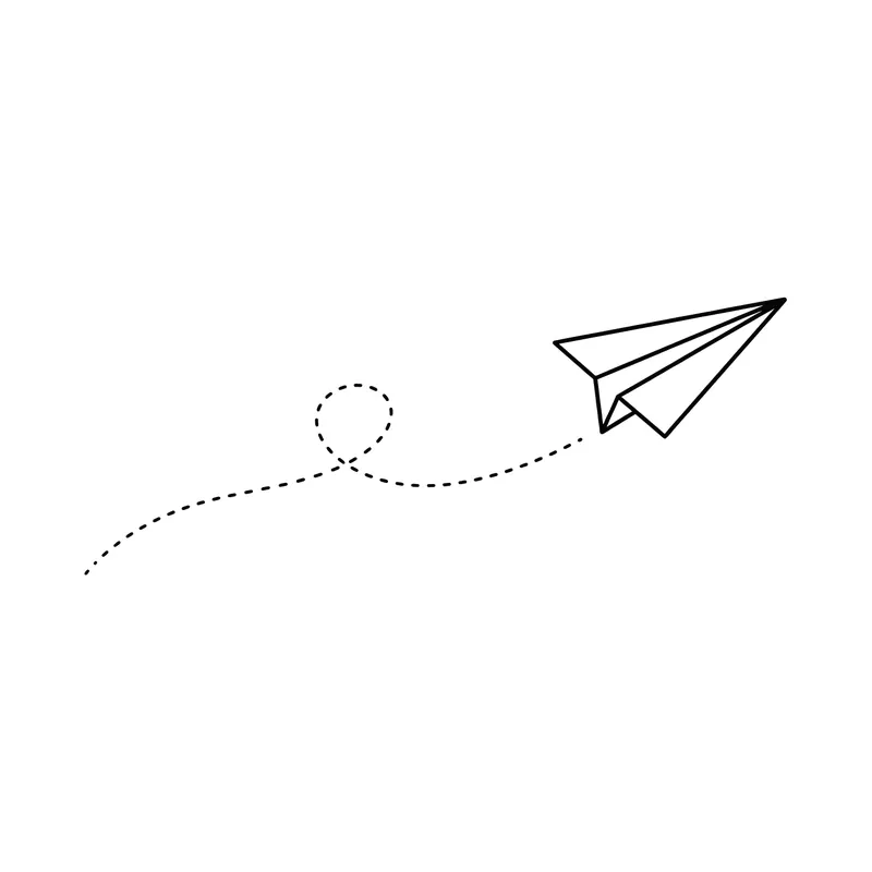 Aeroplanino di carta con una scia tratteggiata, tatuaggio piccolo minimalista su sfondo bianco